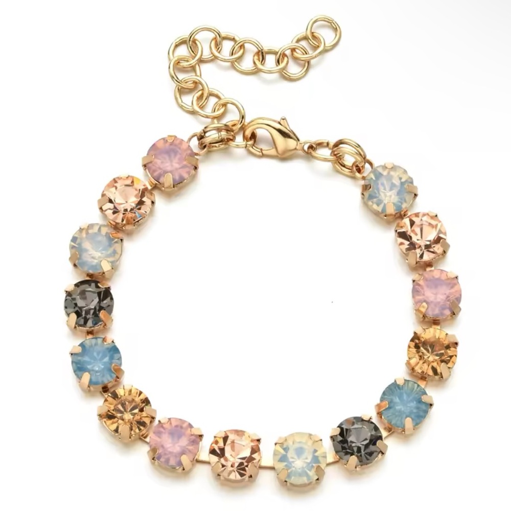 NWT Crystal Link Bracelet